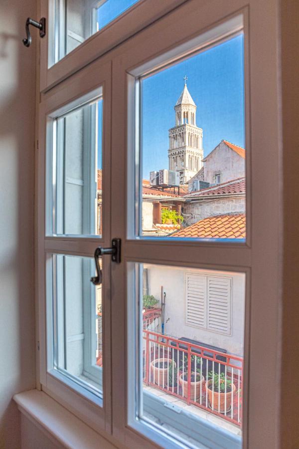 Within Ancient Walls Split Bagian luar foto
